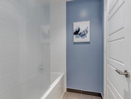 For Lease - 303 Broward Way Unit# 93, Innisfil, Ontario - Photo 5