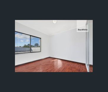 Neat Ground Floor Unit - Photo 2