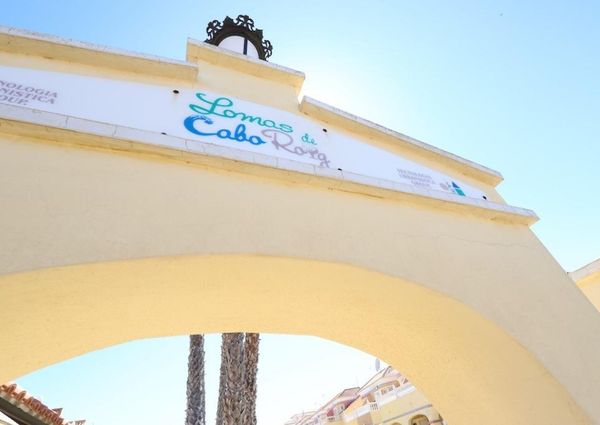 Adosado en la Regia . Temporada larga.