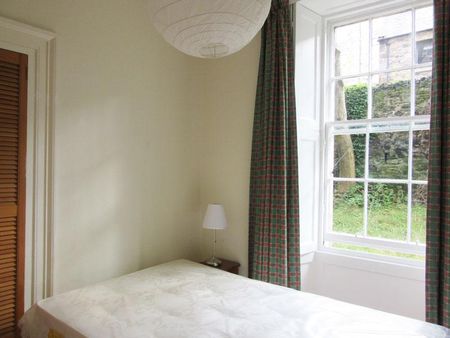 5 bedroom flat to rent - Photo 2