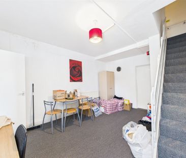 Clifton Street, Beeston, Nottingham, Nottinghamshire, NG9 - Photo 1