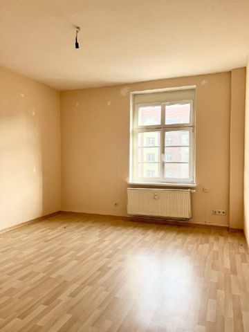 ++ Umfassende Renovierungsarbeiten vor Bezug ++ Geräumige 3-Raumwohnung in der Neustadt zu vermieten - Photo 5