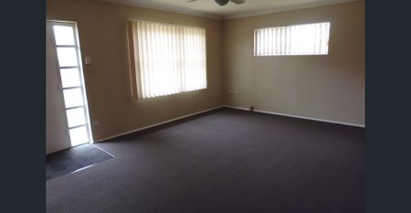 Close to Town - Photo 3