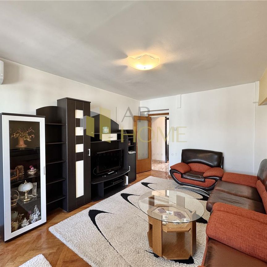 Apartament 2 camere, decomandat, parcare, ultracentral, Ploiesti - Fotografie 1