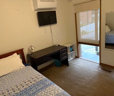 4-bedroom shared house, Pear court - Photo 2