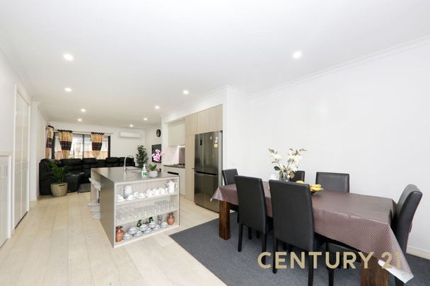 Stunning 3-Bed&comma; 2-Bath Retreat in the Heart of Clayton South - Photo 1