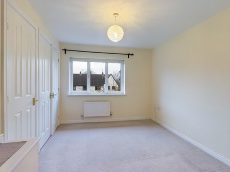 Court View, Stonehouse, Gloucestershire, GL10 - Photo 3