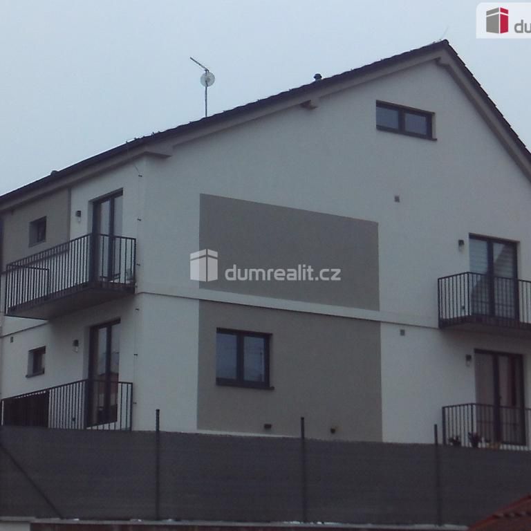 Pronájem bytu 1+kk 30 m2 - Fotografie 1
