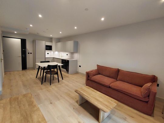 UNCLE Colindale, Barnet, London NW9 - Photo 1