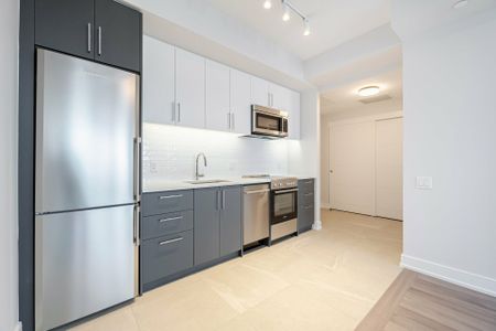 For Lease - 2525 Bathurst Street Unit# 810, Toronto, Ontario - Photo 2