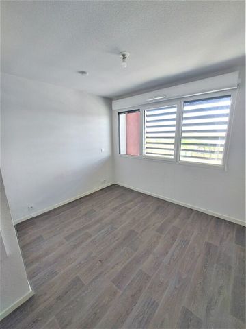 Location Appartement 1 pièce 19m² AUZEVILLE TOLOSANE 31320 - Photo 2