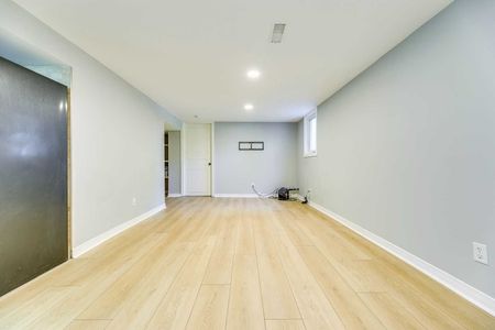 For Lease - 2048 Edinburgh Drive Unit# Lower, Burlington, Ontario - Photo 3