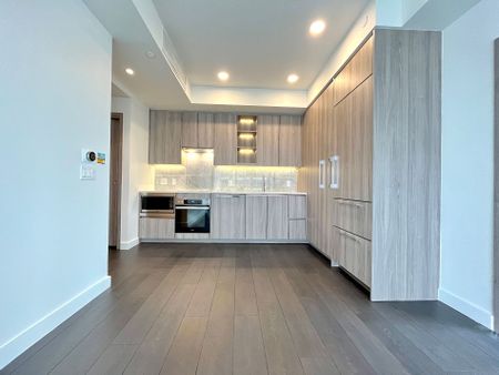 For Lease - 95 Mcmahon Drive Unit# 806, Toronto, Ontario - Photo 5