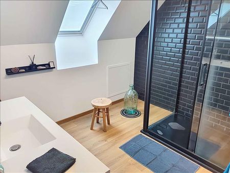 5 pièces - 101 m² - RDC - Colocation non autorisée - Photo 2