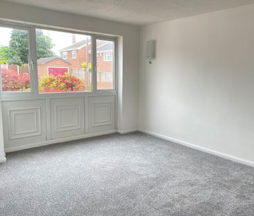 3 bedroom semi-detached to let - Photo 3