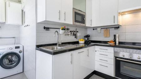 Apartment in Marbella, Costa del Sol - Photo 4