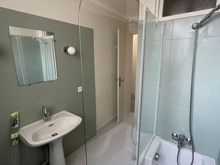 Location Appartement 2 pièces 57m² NANTES 44000 - Photo 5