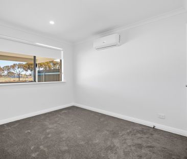 Modern 3x2 Home In Somerville - Photo 6