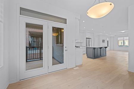 For Lease - 3104 William Cutmore Boulevard, Oakville, Ontario - Photo 2