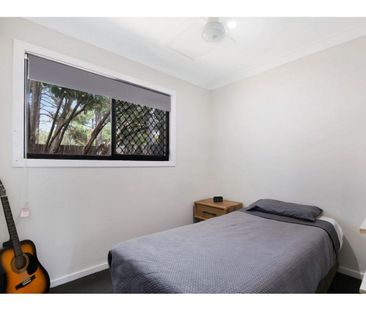 4B Entrance Road, Gaven - Photo 4