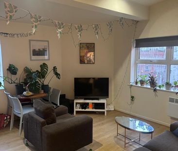 2 Bed Flat, Highbury Court, LS6 - Photo 2