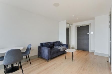 Studio to rent - Photo 3