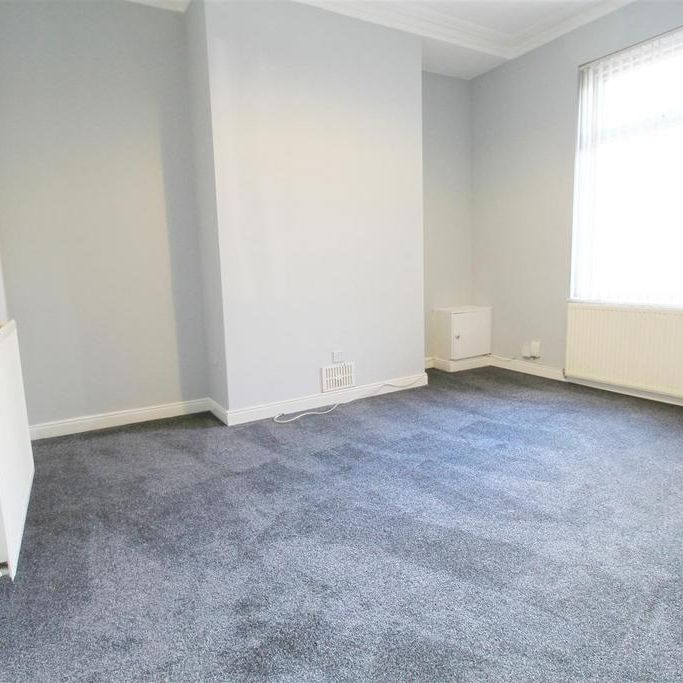 4 bedroom terraced house to rent - Photo 1