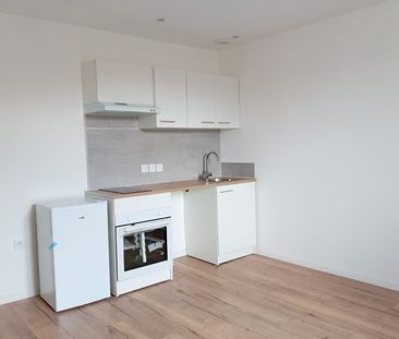 Location Appartement 2 pièces 35m² - Photo 2