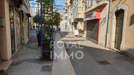 Location Appartement 2 pièces 39m² LA SEYNE SUR MER 83500 - Photo 5