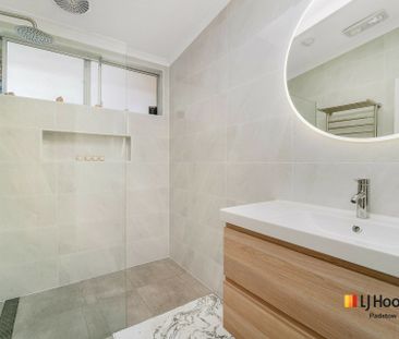 Freestanding Single-Level Living with Pool and Indoor-Outdoor Living - Photo 3