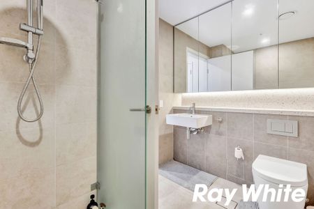 READY TO MOVE IN FURNISHED One Bedroom Apartment - Walking Distance to Tallawong Metro! - Photo 2