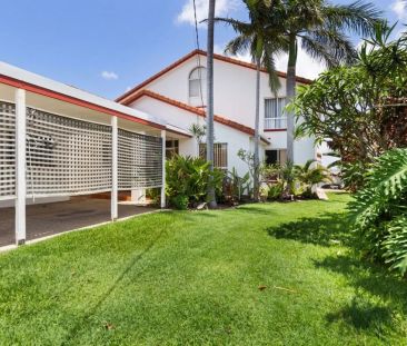 Furnished Living in Beautiful Buddina - Photo 3
