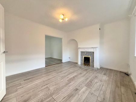 3 bedroom semi-detached house to rent - Photo 3