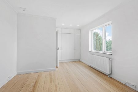 Herskabsvilla med stor have og terrasse - Photo 3