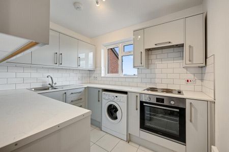 1 bedroom flat to rent - Photo 5