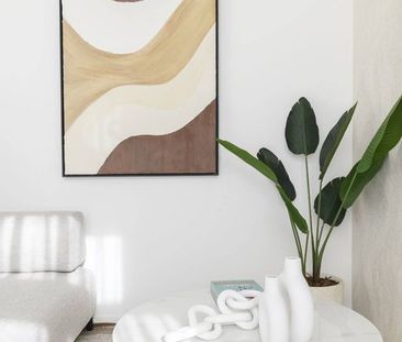 2 bedroom luxury penthouse for rent in Estepona, Spain - Photo 2