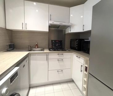 RARE-T2 location longue durée Cannes Banane avec balcon+garage - Photo 5