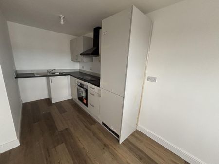 1 bedroom flat to rent - Photo 3