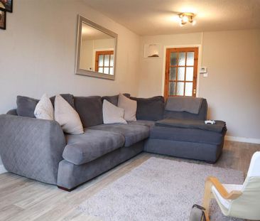 2 bedroom house to rent - Photo 2