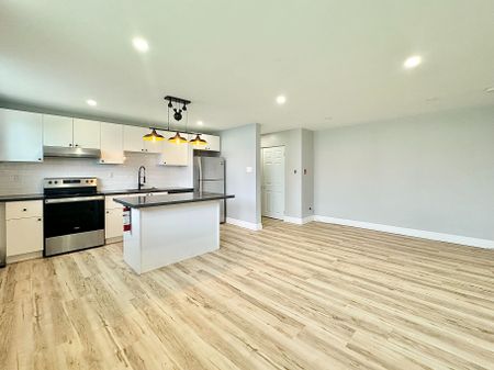 For Lease - 413 Hazel Street Unit# 104, Waterloo, Ontario - Photo 5