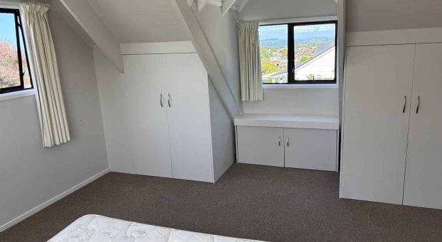 Charming 3BR Massey Haven with Garden - Photo 1