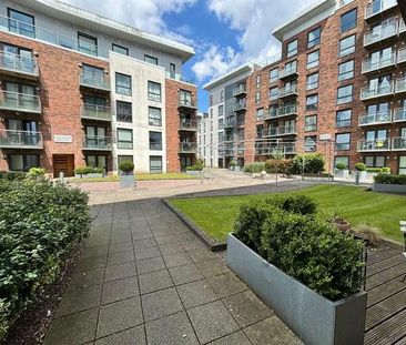 Longfield Centre, Prestwich, Manchester, M25 - Photo 1