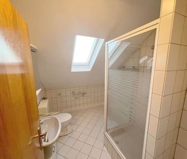 Reinsfeld: Attraktive Maisonette-Wohnung mit zwei Bädern, Balkon, K... - Photo 6