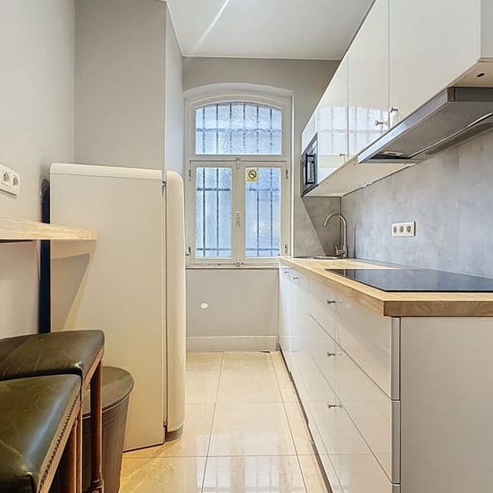 Appartement te huur - Photo 1