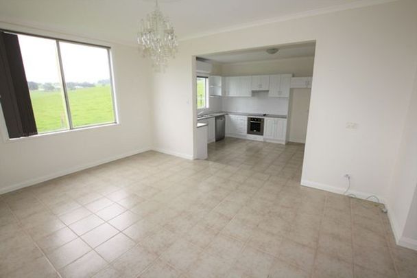 Country Living - 10 mins to town. - Photo 1