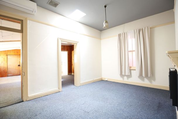 FAMILY HOME IN QUIET STREET - Photo 1