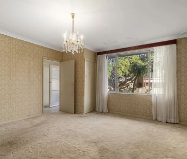 Large 3-Bedroom House with Garage in the Heart of Balmain Village -... - Photo 2