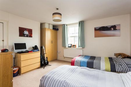 3 bedroom detached house to rent - Photo 2