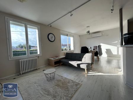 Location Maison 3 pièces 68m² NIORT 79000 - Photo 2