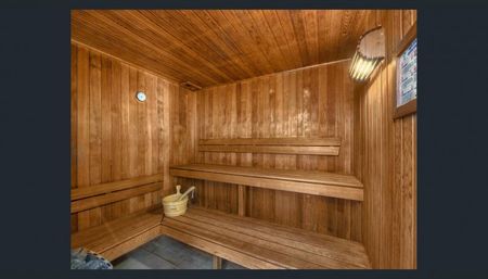 SPRING HILL SPACIOUS two BEDROOMs FURNISHED APARTMENT - Photo 2